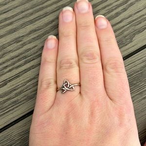 Celtic knot ring